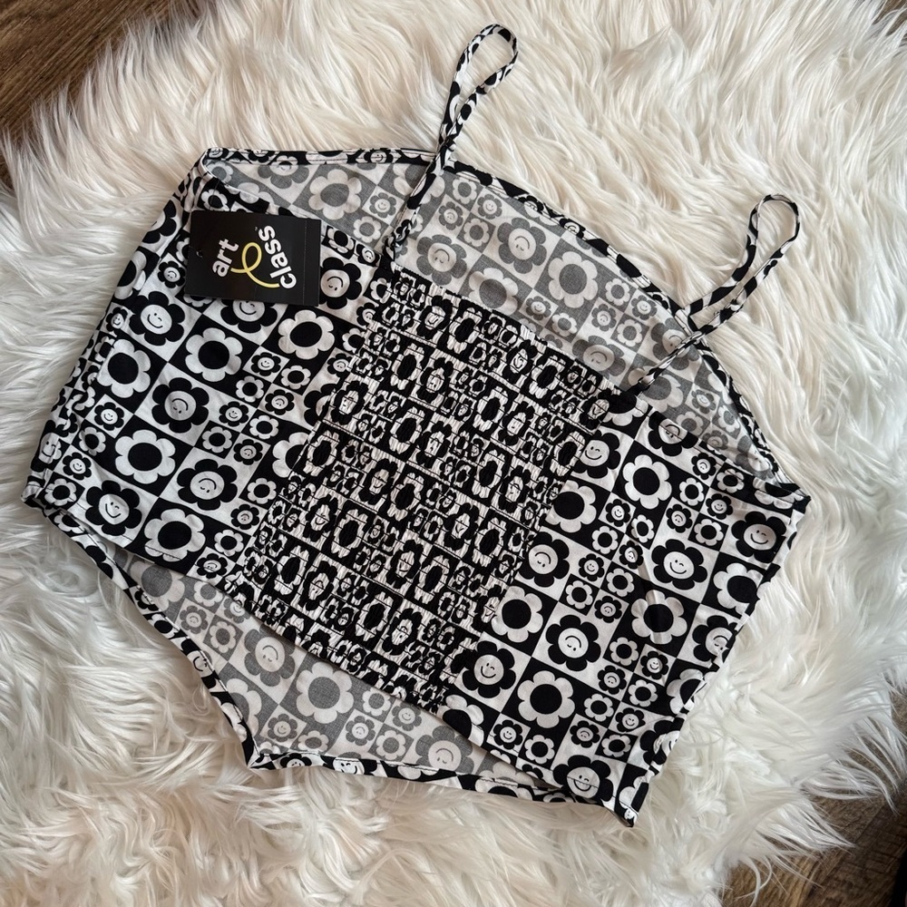 Art Class Smiley Daisy Tank Top Girls XL 18/20 Black White Cami NWT - Picture 6 of 8